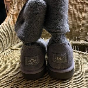 Sweater knit Uggs